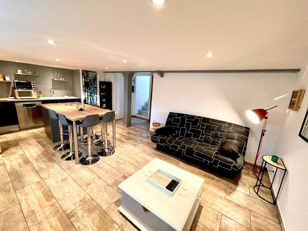 Apartamento Le Camille Charming With Garden 5 Min Chu Poitiers Exterior foto